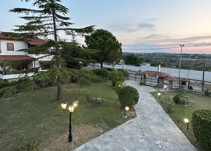 Archontiko Alexandros Luxury בית הארחה