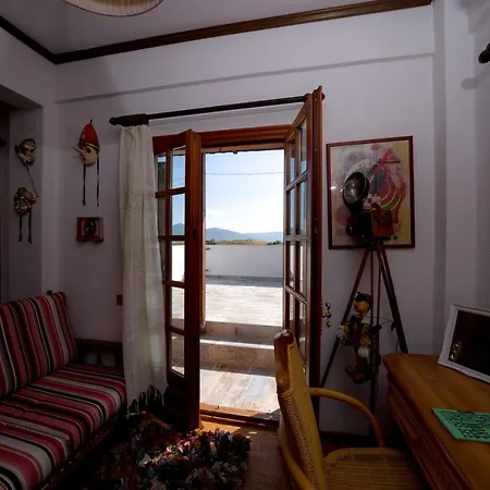 Archontiko Alexandros Luxury בית הארחה Kardiá